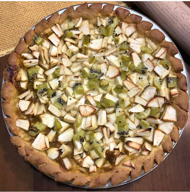 Crostata di mele e kiwi